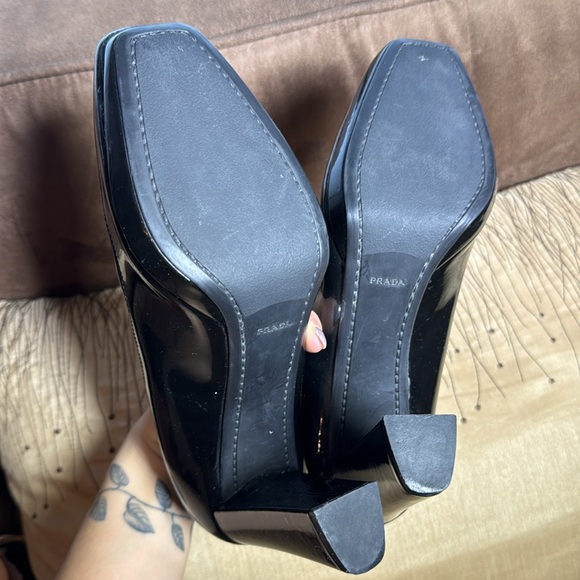 Prada Women's Patent Leather Pumps Heels Square Toe Slip On Stacked HeeI Black - Picture 15 of 16